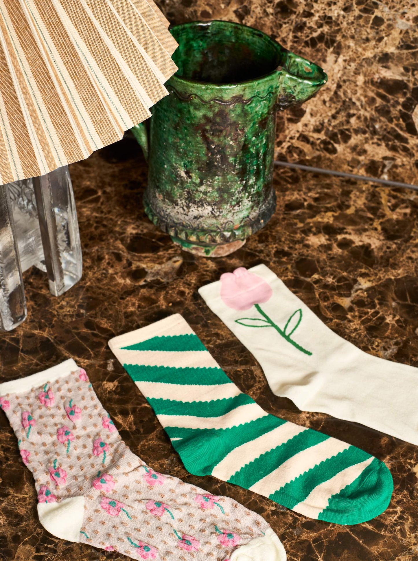 Black Colour Elira sock in creme