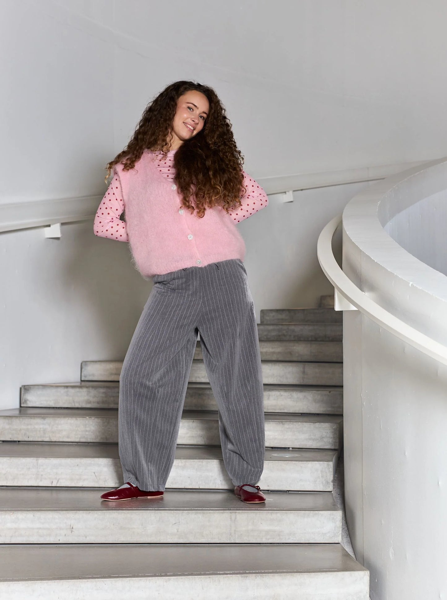 Black colour verona barrel baggy pant in grey